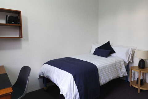 St Paul's Serviced Accommodation - Accommodation Australia 7