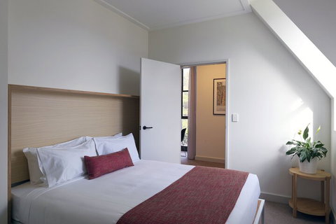 St Paul's Serviced Accommodation - Accommodation Australia 5