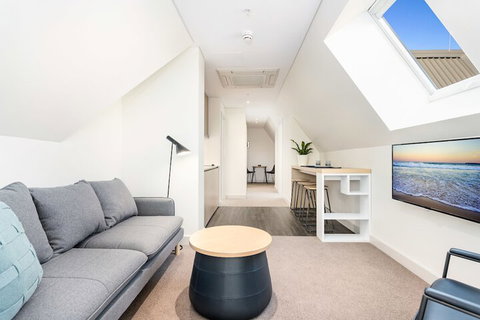 St Paul's Serviced Accommodation - Accommodation Australia 6