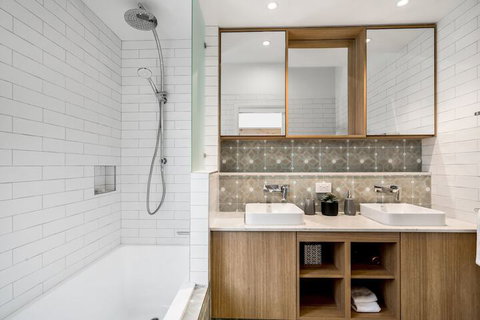 A PERFECT STAY - Luxe & Bloom - Australia Shopping 7