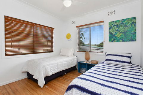 BEACH HOUSE On PEARL - Accommodation Australia 1