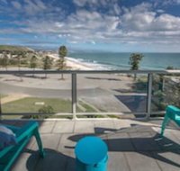 King of North Bay 103 Gold Coast Drive - Accommodation Australia