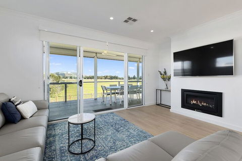 House At Normanville 22 Union Road - Accommodation Australia 6