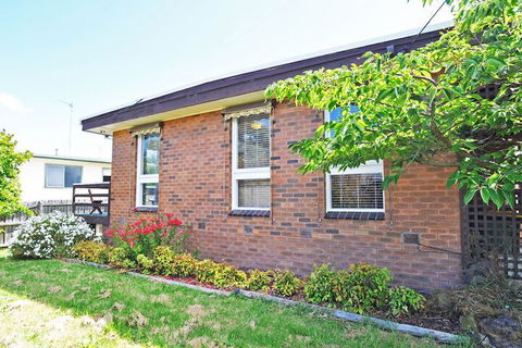 Salty Sands Meters From THE Beach Free Wifi - Accommodation Australia 1