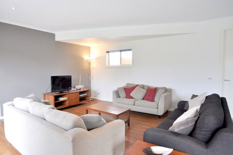 Flying Colours Free Wifi - Local Tourism 5