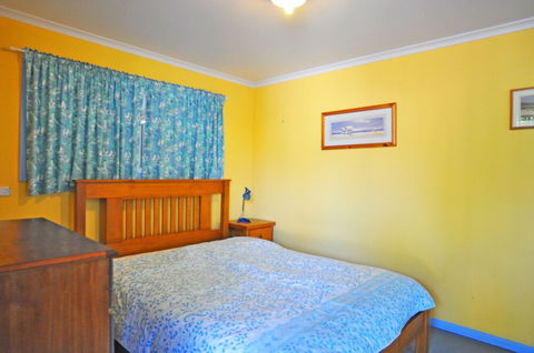 THE Lighthouse Surf Side - Accommodation Australia 6