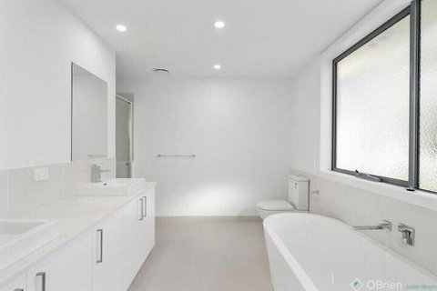 Phillip Island Townhouses - Local Tourism 5