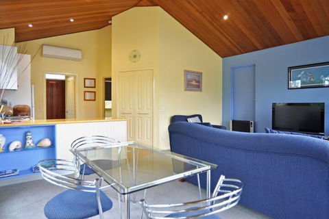 THE Sails 4 Linen Included Central Location - Accommodation Australia 5