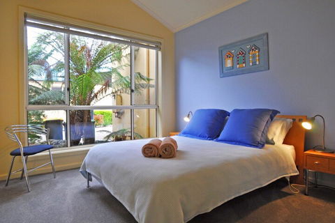 THE Sails 4 Linen Included Central Location - Accommodation Australia 3