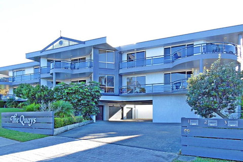 QUAYS 6 - Local Tourism 5