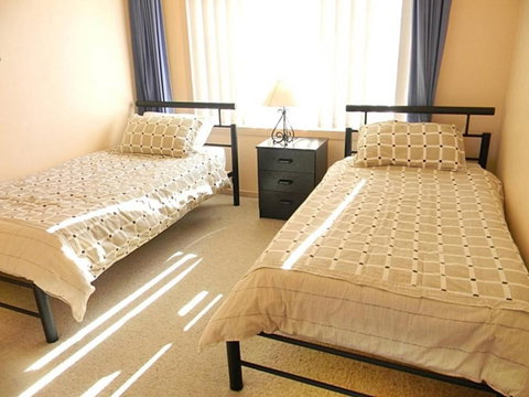 QUAYS 6 - Local Tourism 3