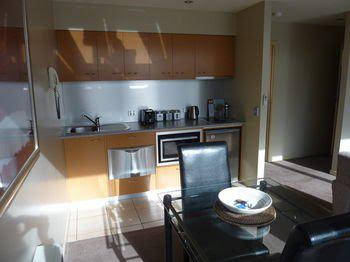 Flinders Lane Holiday Apartments - Accommodation Australia 0