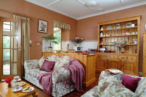 Amandas Cottage 1899 - Local Tourism 3