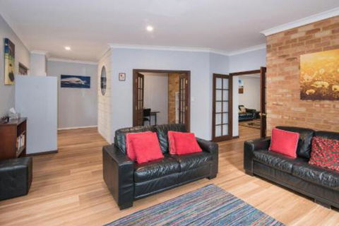 Family Friendly Holiday Haven - Accommodation Australia 5