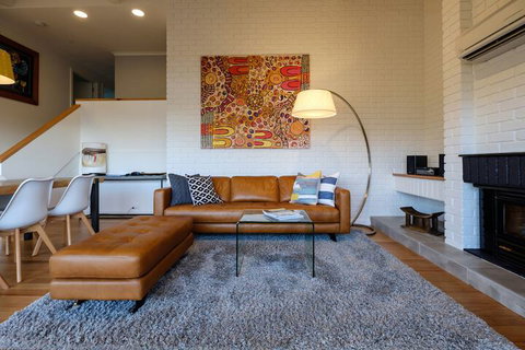 Arthouse Freycinet - Local Tourism 6