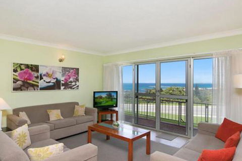 Northshore Unit 3 Overlooking Duranbah Beach & The Tweed River - Local Tourism 0