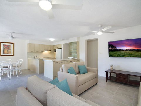Woobera Unit 14 On The Hill Overlooking Tweed Heads & Coolangatta - Local Tourism 2