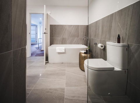 Russell House - Accommodation Australia 1