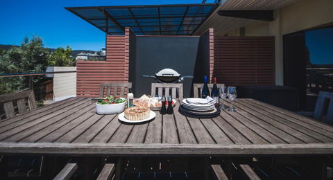 Russell House - Accommodation Australia 5
