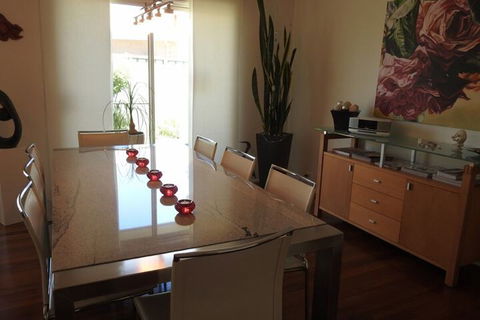 Sanctuary In The Valley - Accommodation Australia 2