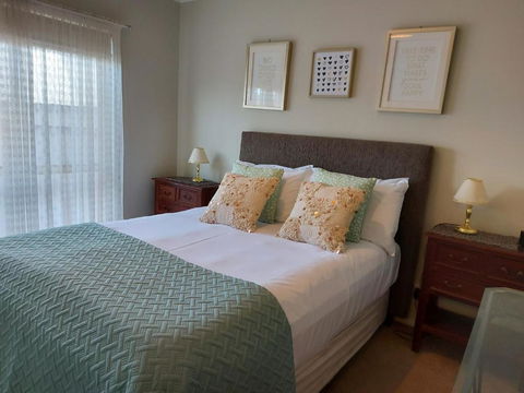 Annesley Central - Bed n Breakfasts 5
