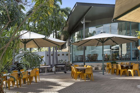 Capricorn Motel & Conference Centre - Local Tourism 0