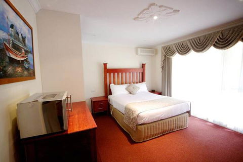 Sanctuary House Resort Motel - Accommodation Australia 2