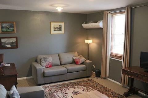 Robinson Cottage - Accommodation Australia 5