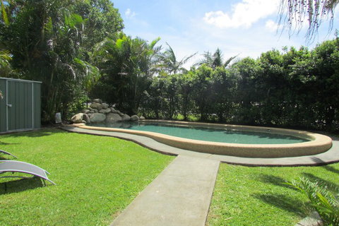 Atherton Hallorans Leisure Park - Australia Shopping 1