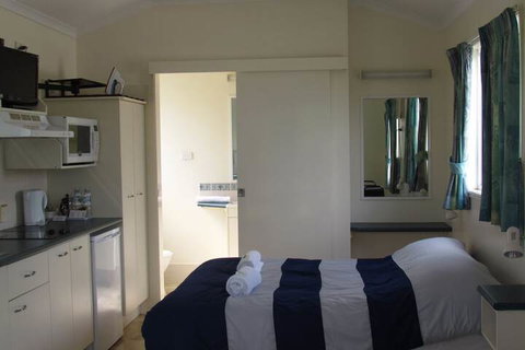 Atherton Hallorans Leisure Park - Australia Shopping 5