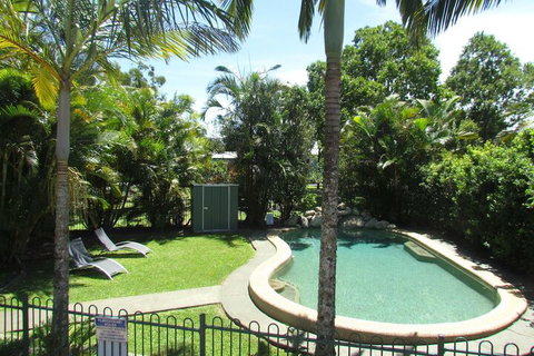 Atherton Hallorans Leisure Park - Australia Shopping 3