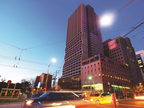 Oaks Melbourne On William Suites - Bed n Breakfasts 3