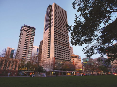Oaks Melbourne On William Suites - Bed n Breakfasts 2