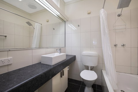 Hamilton Lakeside Motel - Accommodation Australia 6