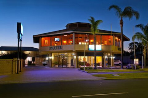 Admiral Motel Bunbury - Local Tourism 0