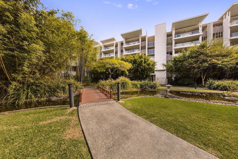 Oaks Brisbane Mews Suites - Accommodation Australia 2