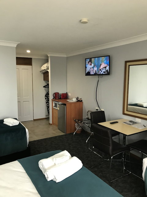 Town & Country Motor Inn Forbes - Accommodation Australia 4