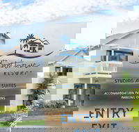 Boathouse Resort Studios  Suites - Local Tourism