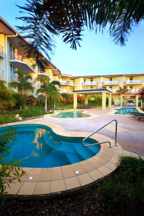 Caloundra Central Apartment Hotel - Accommodation Australia 4