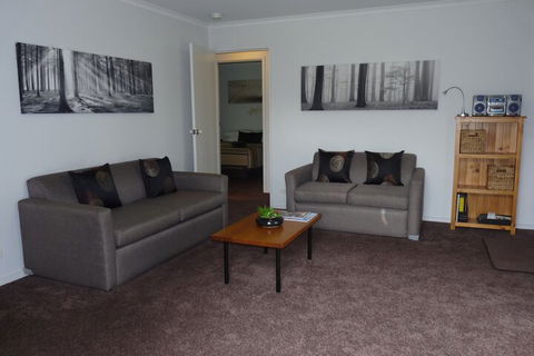 Barwon Valley Lodge - Accommodation Australia 7