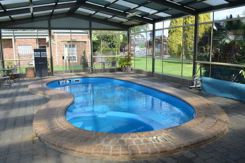 Arkana Motor Inn & Terrace Apartments - Australia Shopping 5