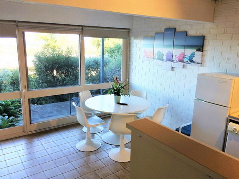 Pacific Heights Holiday Apartments & Munn's Tower House - Australia Shopping 0