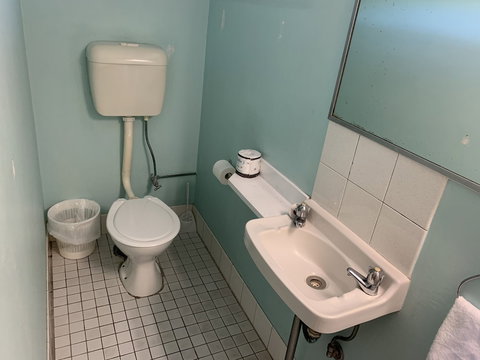 Arkana Motel - Accommodation Australia 6