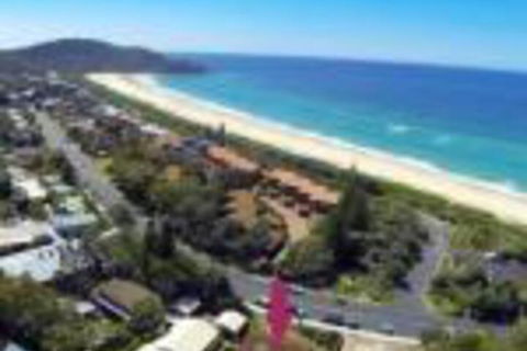 BARRELS At BOOMERANG - Accommodation Australia 0