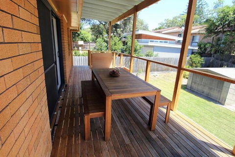 BARRELS At BOOMERANG - Accommodation Australia 6