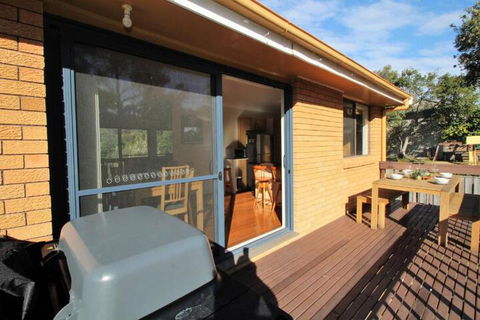 BARRELS At BOOMERANG - Accommodation Australia 5