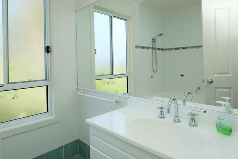 SPINNAKER 1 - Accommodation Australia 6