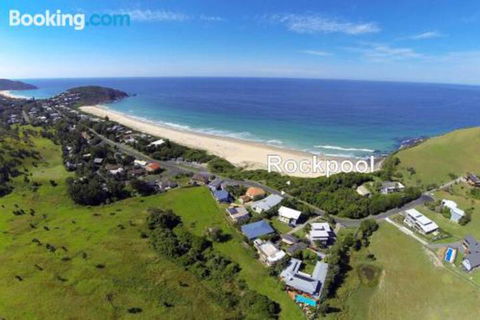 ROCKPOOL (4 Night Min) - Accommodation Australia 0