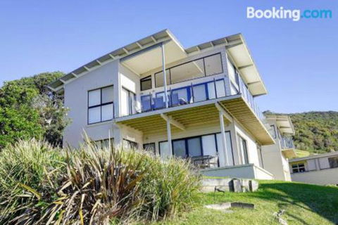 ROCKPOOL (4 Night Min) - Accommodation Australia 2