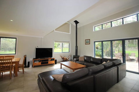 THE PALM FARM PET FRIENDLY WEEKLY ONLY - Bed n Breakfasts 2